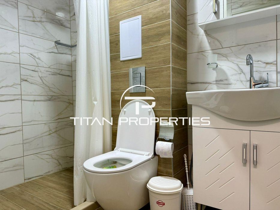 Дава се под наем Тристаен апартамент в Пловдив, Център - 110 кв.м за 714 € - Снимка #11