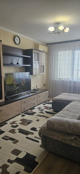 Сдам 2.ком. квартиру. Естая 95