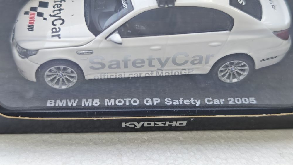 Machetă auto BMW M5 Moto GP Safety Car 2005 1/43