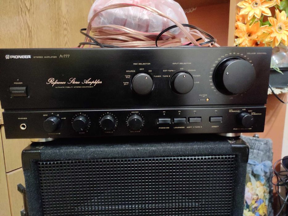 Усилвател Pioneer A-777 и колони 12-ки