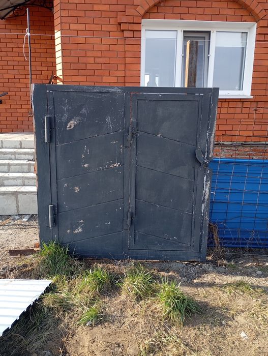 Продам врата  металлические