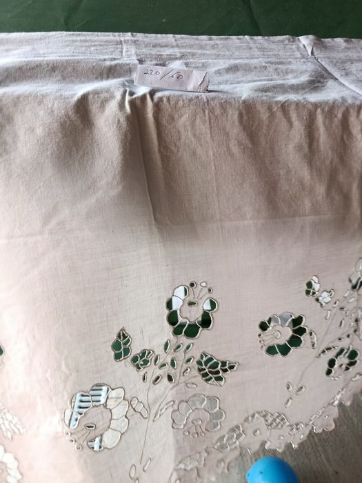 De vânzare draperii din dantela și ciur