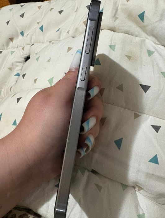 Продам samsung a56 5G срочно
