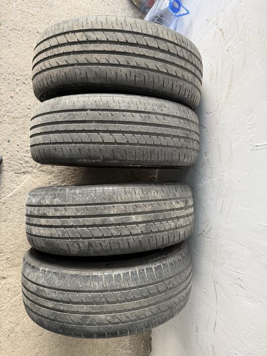 Продам летние шины размер 215/55/Р17