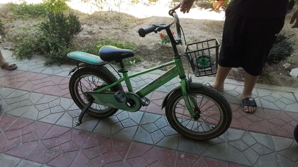 Velosiped va Samokatlar