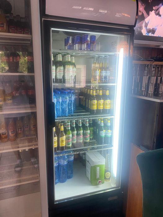 Хладилник Витрина