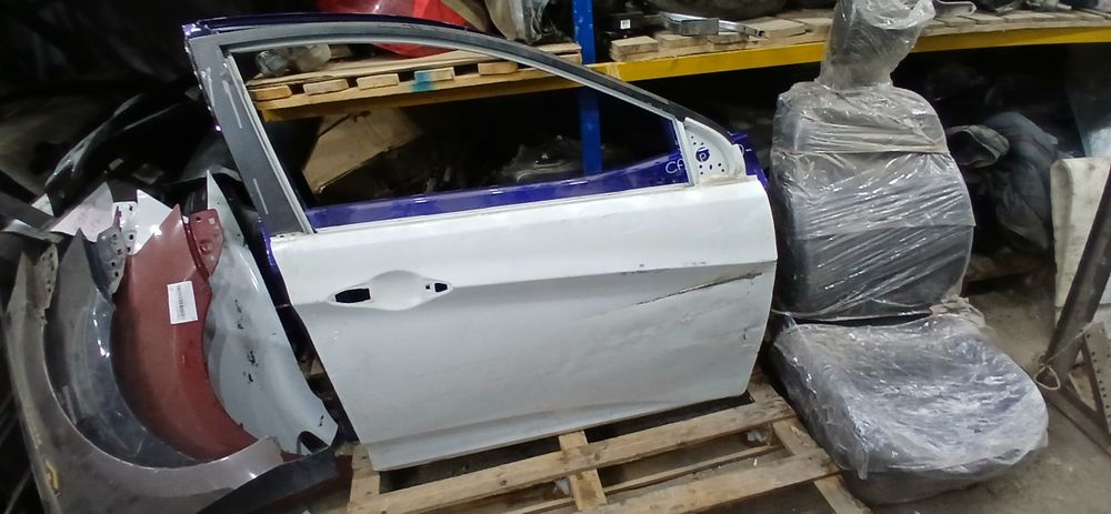 Дверь на акцент Hyundai Accent Solaris 1