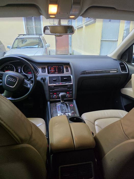 Audi q7 4.2d s- line