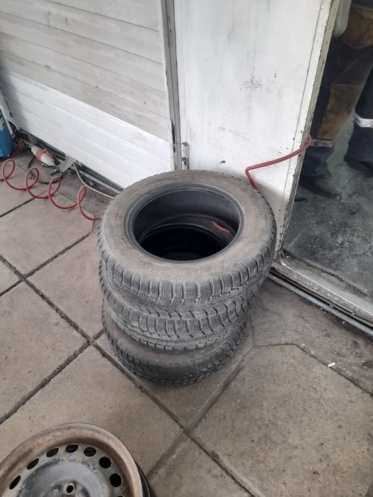 Шины зимние комплект