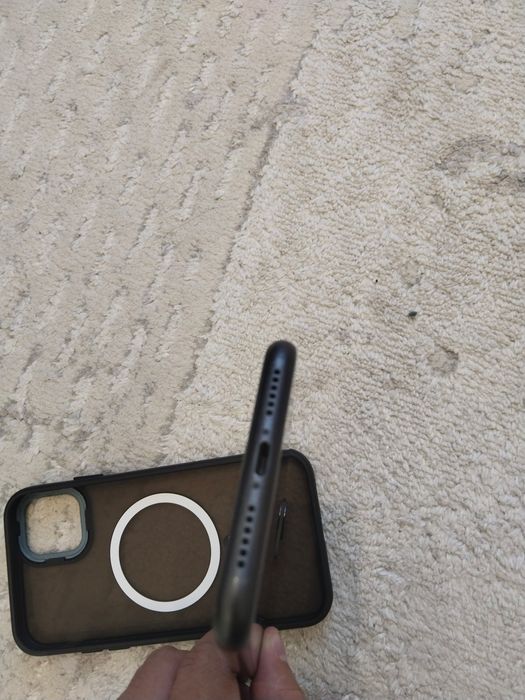 iPhone 11 в отличном состояние)