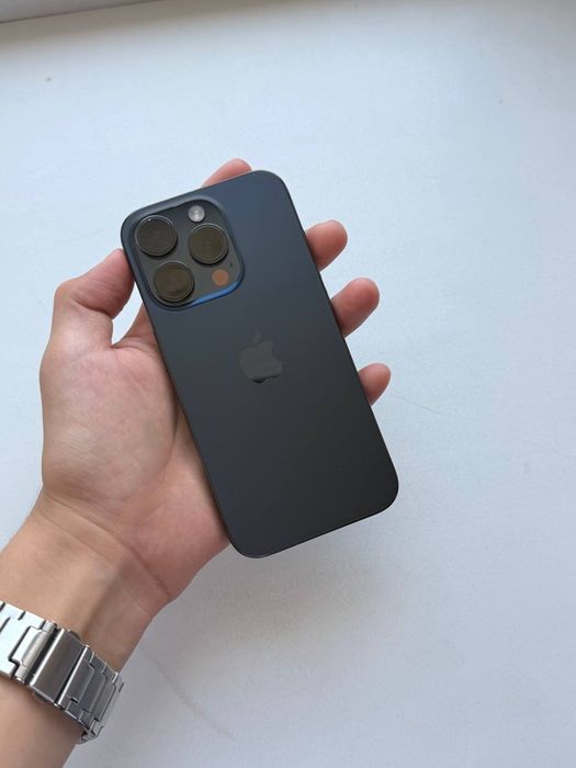 Продам Айфон 15 про