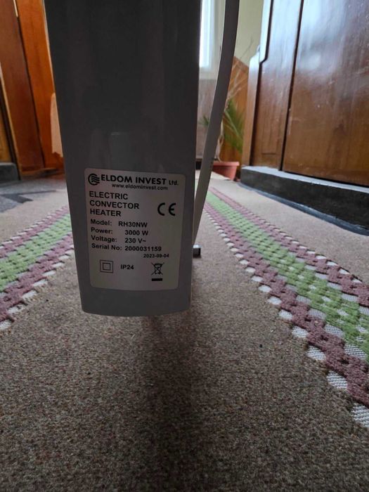 Стенен конвектор 3000 W ЕЛДОМ WiFi, стойка