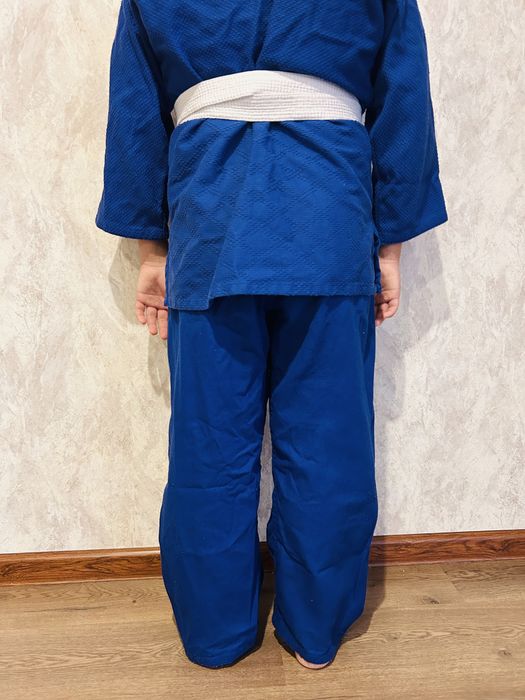 Продам кимоно на подростка.