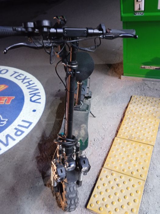 Продам самокат срочно