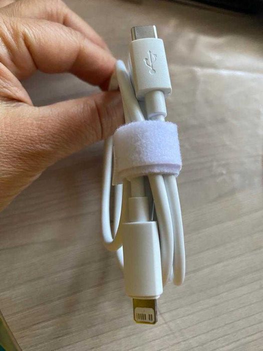 провод для зарядки  на айфон