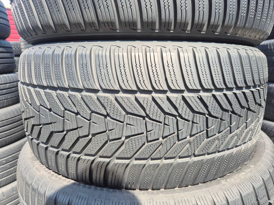 2 Anvelope M+S IARNA - 255/40/18 99V - Hankook Winter I*CEPT EVO 3 - CA NOU - DOT 2023 !