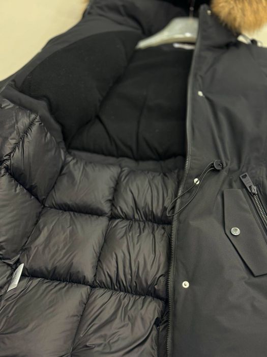 Продам куртку новую