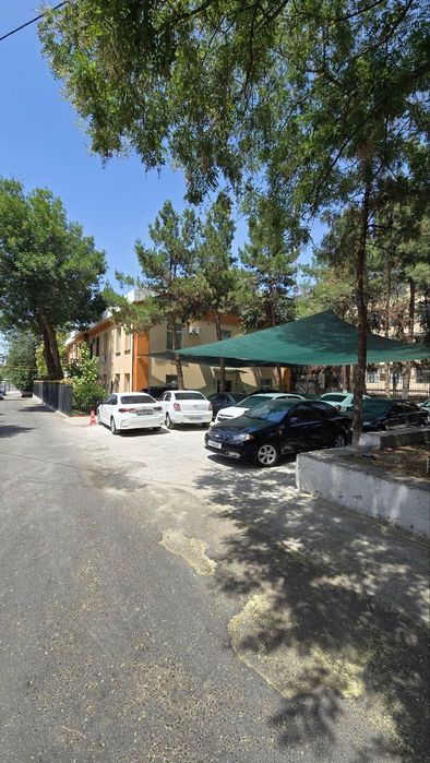 Продается отдельно стоящее здание 900квм с землей 11.5 сот. Первушка