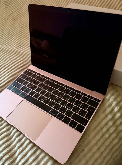 MacBook RoseGold 12”