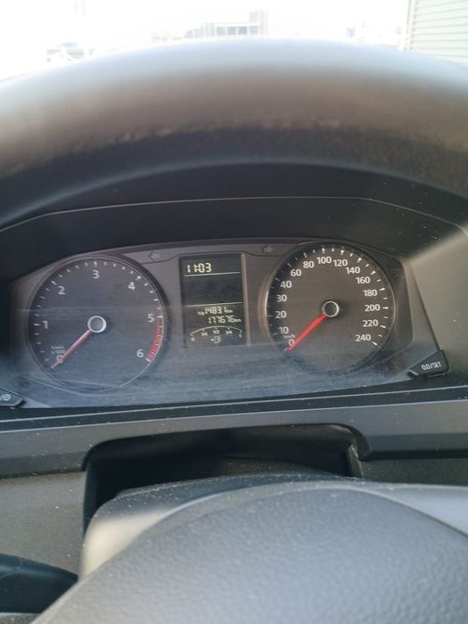 Vând wolkswagen trasporter