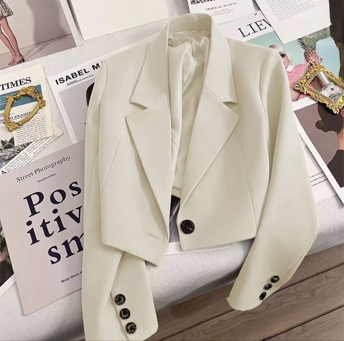 Белый костюм качественое