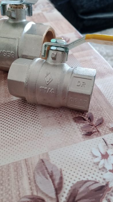 Хром никелови кранове и холендри