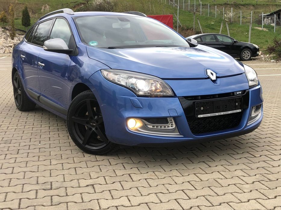 Renault Megane GT-line an 2012 motor 2.0dci 160cp navigatie climatronic xenon parktronic piele