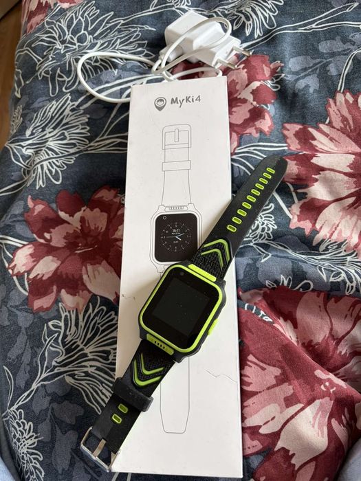 Детски часовник телефом Myki 4