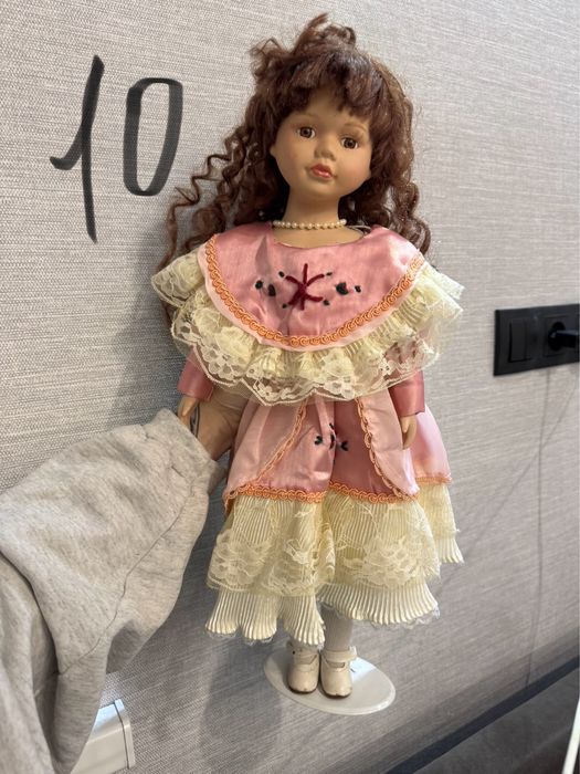 Продам фарфоровые кукол