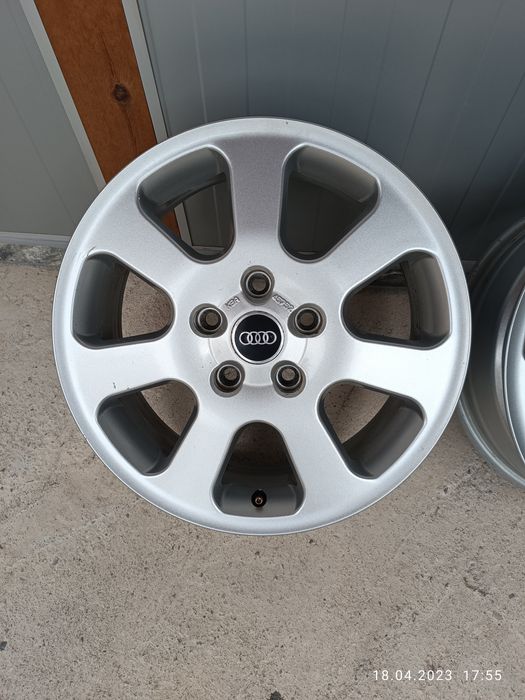 16/5/112-АУДИ А 3-8 V,8 Y нов внос перфектни