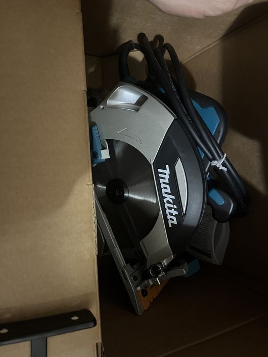 Makita HS7100 новая