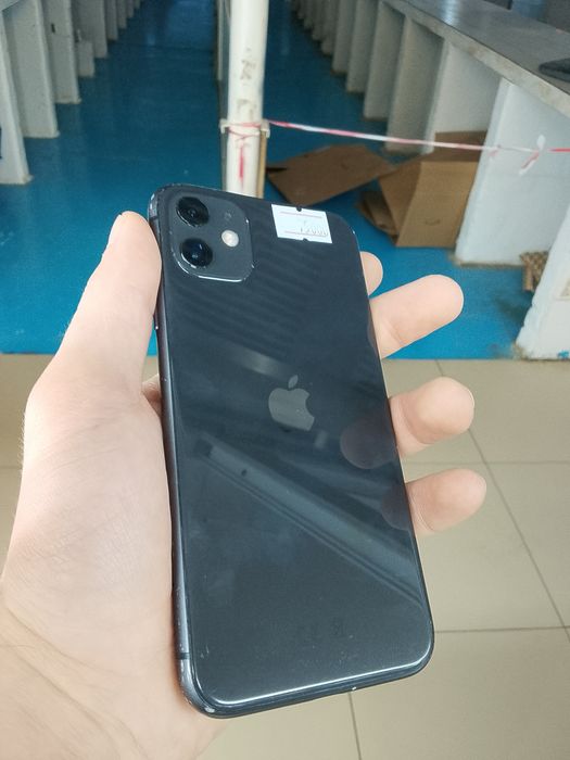 Продам айфон 11 64гб