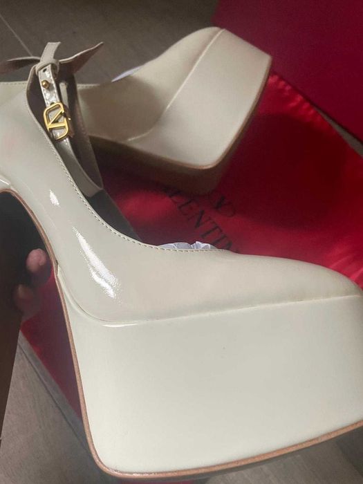 Pantofi cu toc si platforma Valentino Garavani