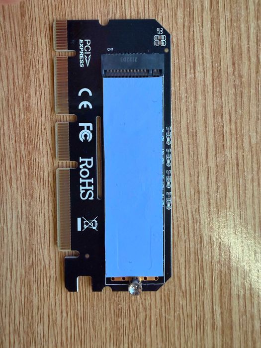 Adaptor M.2 NVMe la PCIe x16 – Perfect funcțional