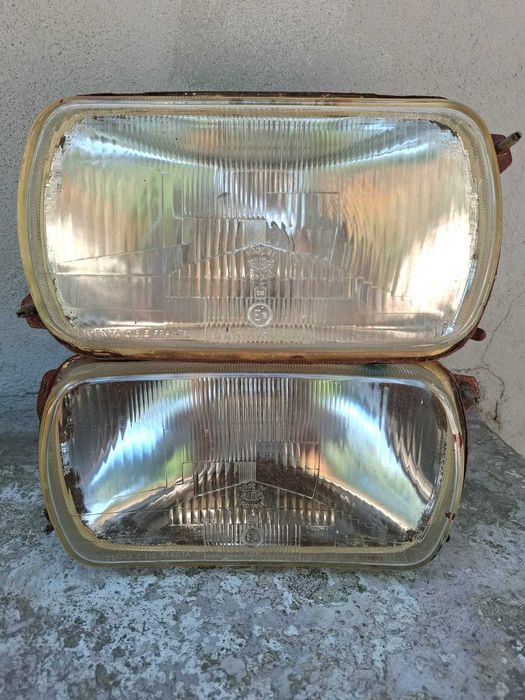 Faruri Dacia 1300 Elba Romania sub Licenta Cibie Franta