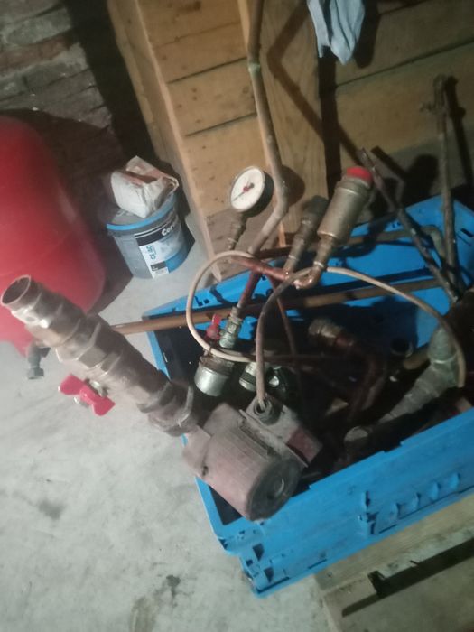Vând Boiler Ferroli cap 100litri