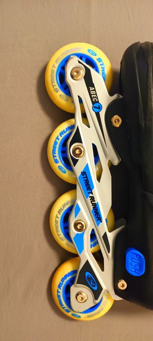 Ролери в добро състояние номер 35,36,37 и 38 в сив,син,черен и бял цвя