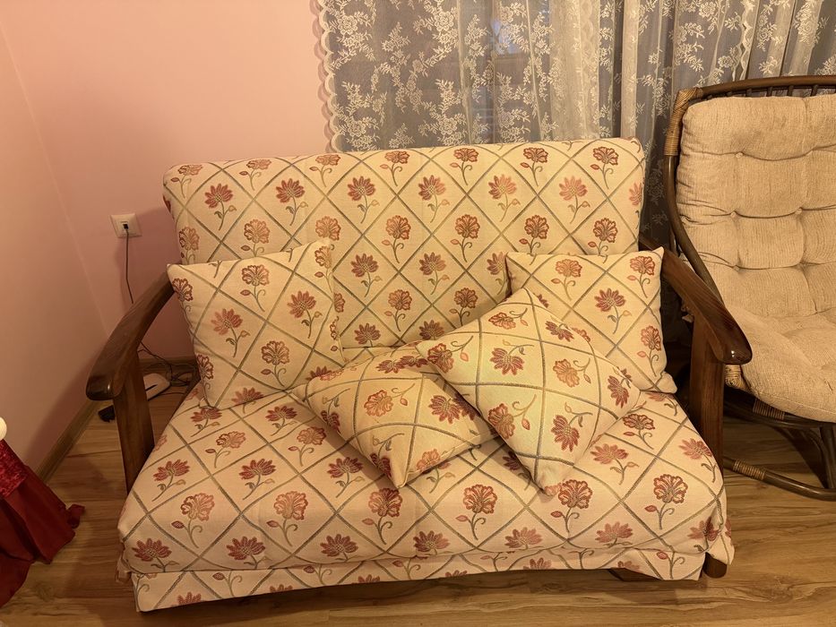 Комплект руски  мебели от масивно дърво – 2 дивана, кресло и шкаф