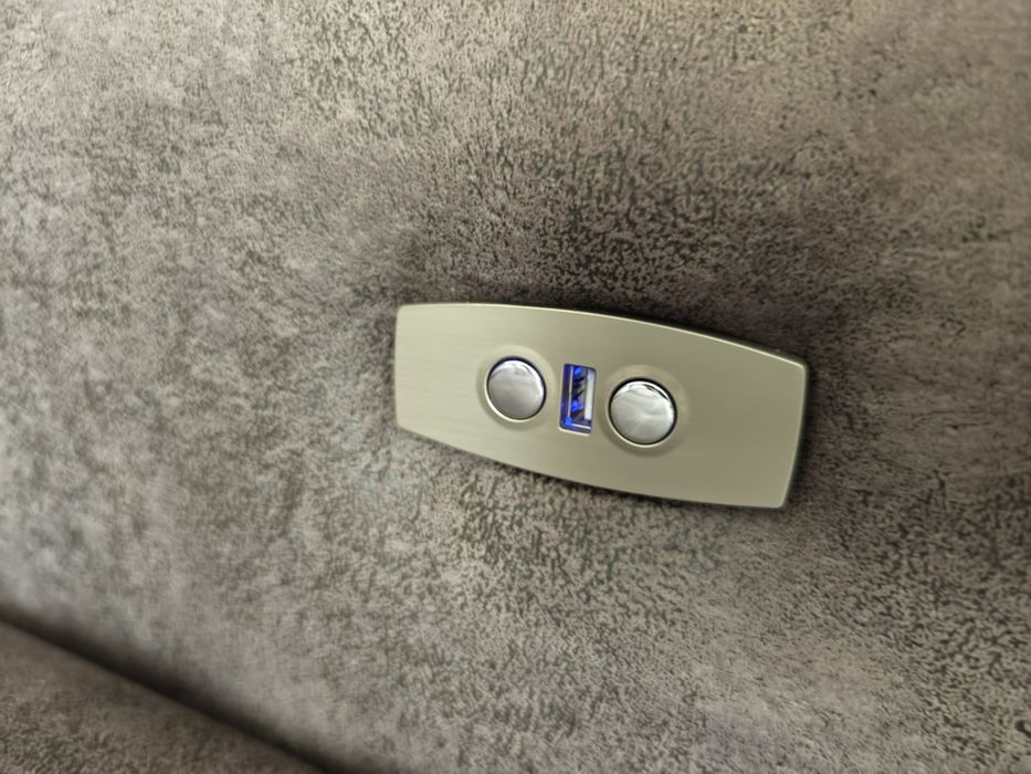 Ъглов Диван от Ралица