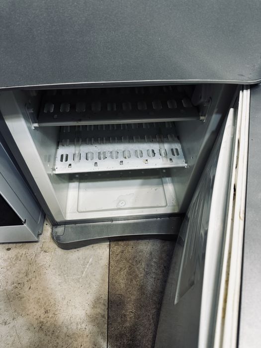 холодильник Двухкамерный