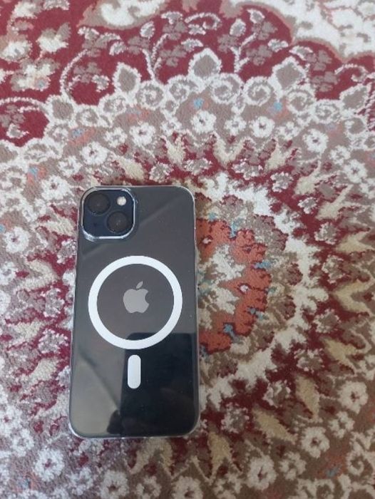 Продам айфон 13 128 гб