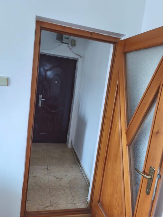 Vand apartament 2 camere