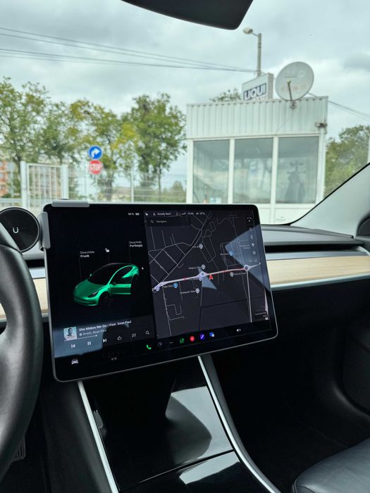 Inchiriere Tesla Model 3 masina Uber/Bolt [ Cluj ]