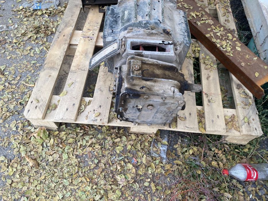 Продам редуктор с двигателем