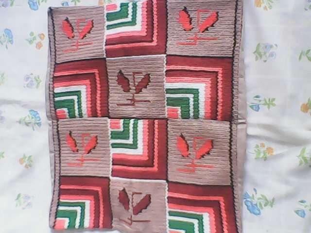 ръчно бродирани декоративни възглавки