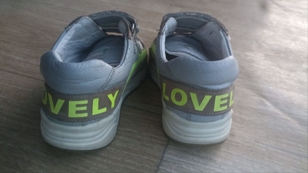 Детский кросовка tiflani