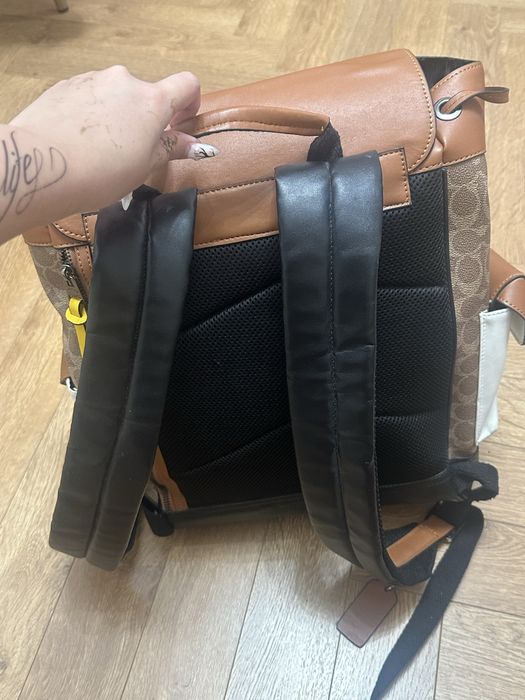сумка-рюкзак в стиле Coach