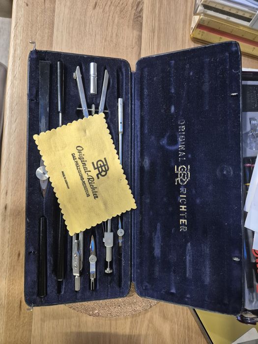 Комплект пергели и писалка за чертане