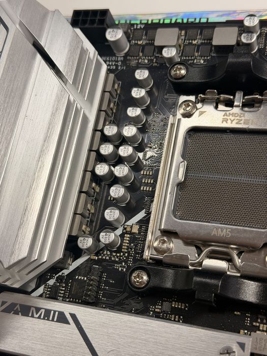 Комплект R5 7500f+ASUS A620M-ayw wifi