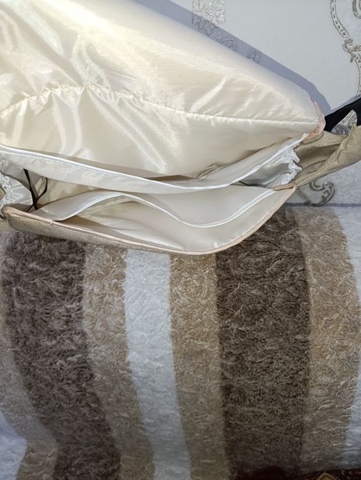 Sumka kiyim soladigan